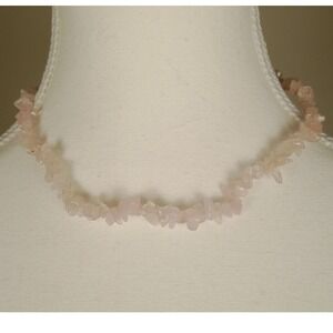 Chic Rose Quartz Chip Stone Beaded Necklace Silver Clasp Gemstone Jewelry